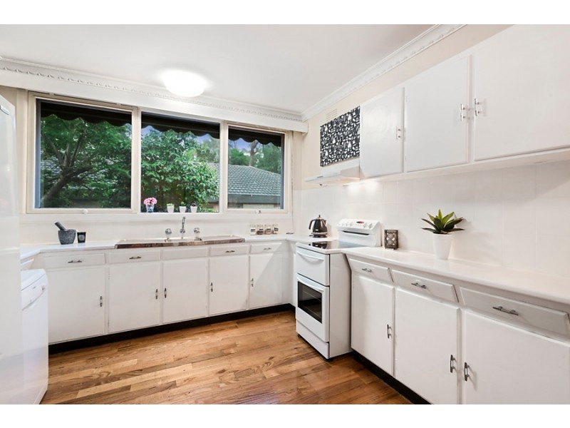 1/5 Linlithgow Street, Mitcham VIC 3132