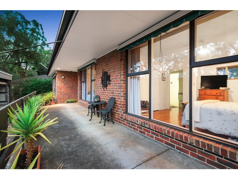 1/5 Linlithgow Street, Mitcham VIC 3132