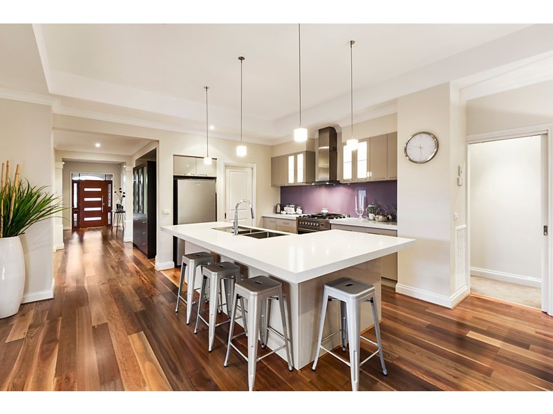 14 Orchard Grove, Blackburn South VIC 3130