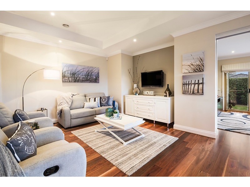 14 Orchard Grove, Blackburn South VIC 3130