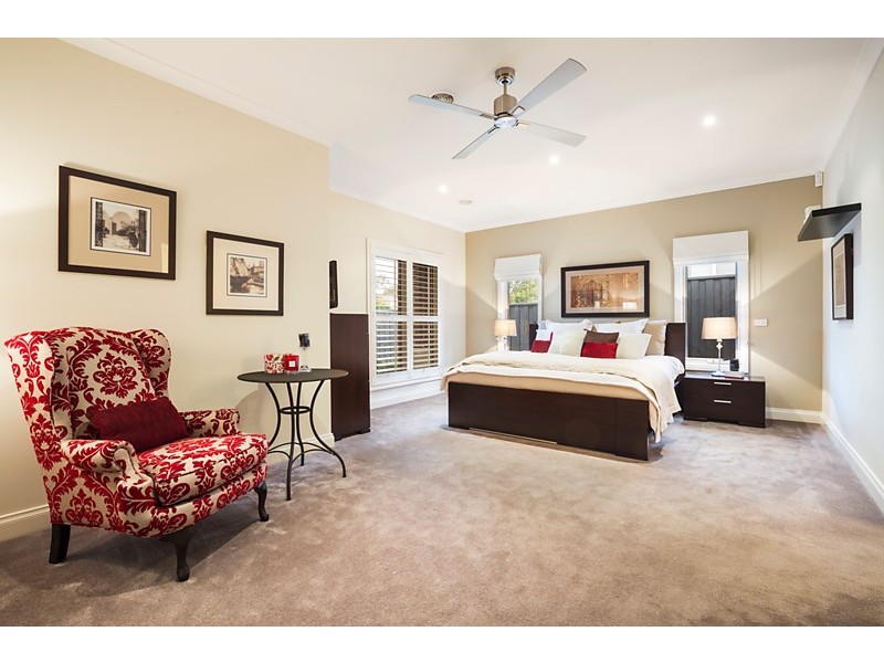 14 Orchard Grove, Blackburn South VIC 3130