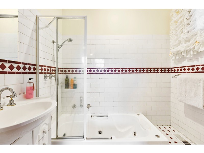 13 Norfolk Street, Blackburn North VIC 3130