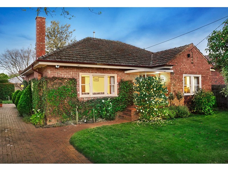 145 Surrey Road, Blackburn VIC 3130