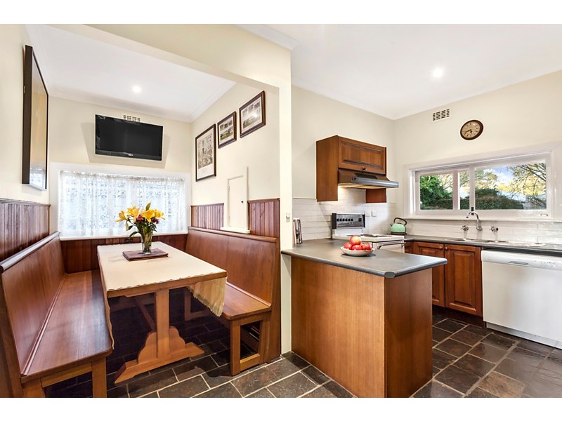 145 Surrey Road, Blackburn VIC 3130