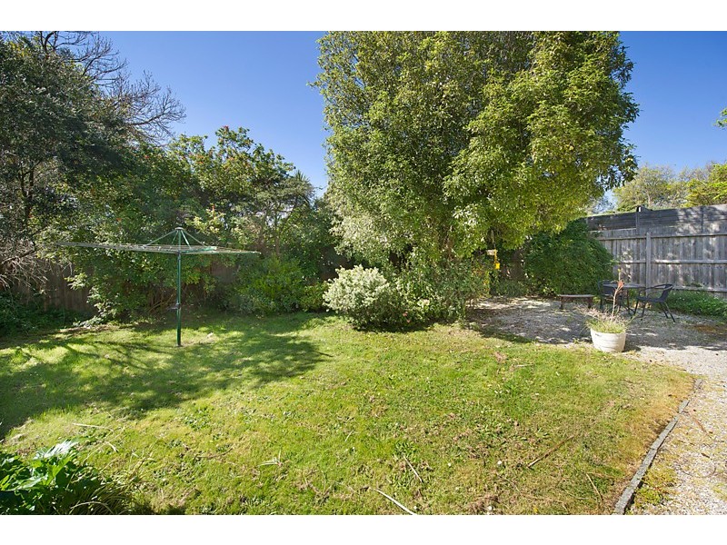 27 Lawrence Street, Blackburn South VIC 3130