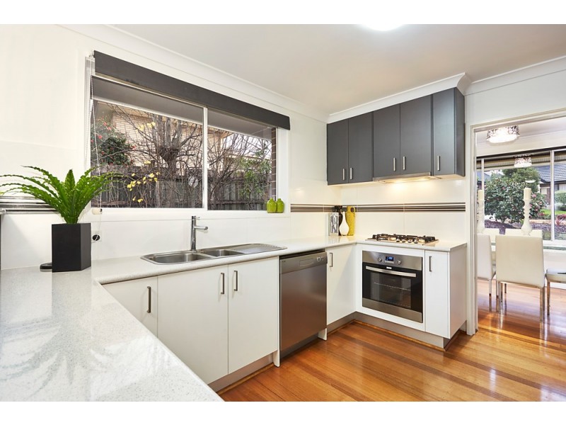 16 The Mews, Vermont VIC 3133