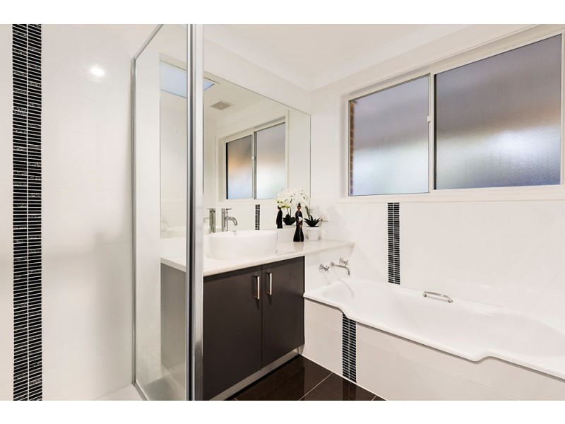 16 The Mews, Vermont VIC 3133