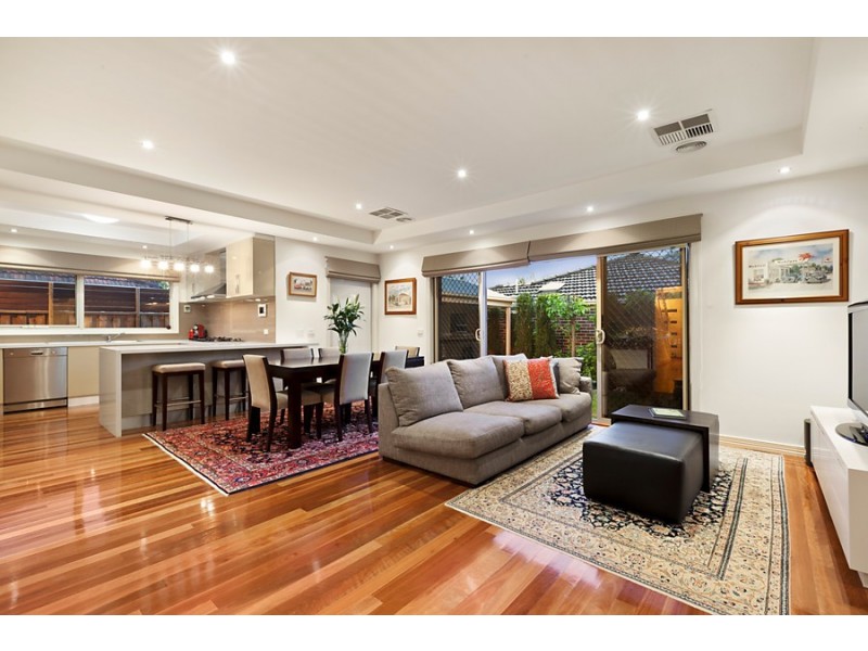 1/9 Orchard Grove, Blackburn South VIC 3130