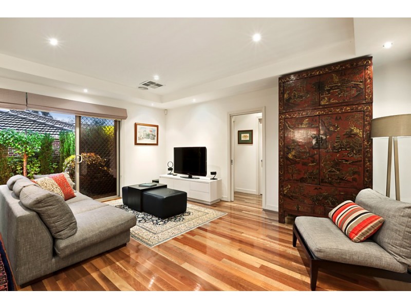 1/9 Orchard Grove, Blackburn South VIC 3130