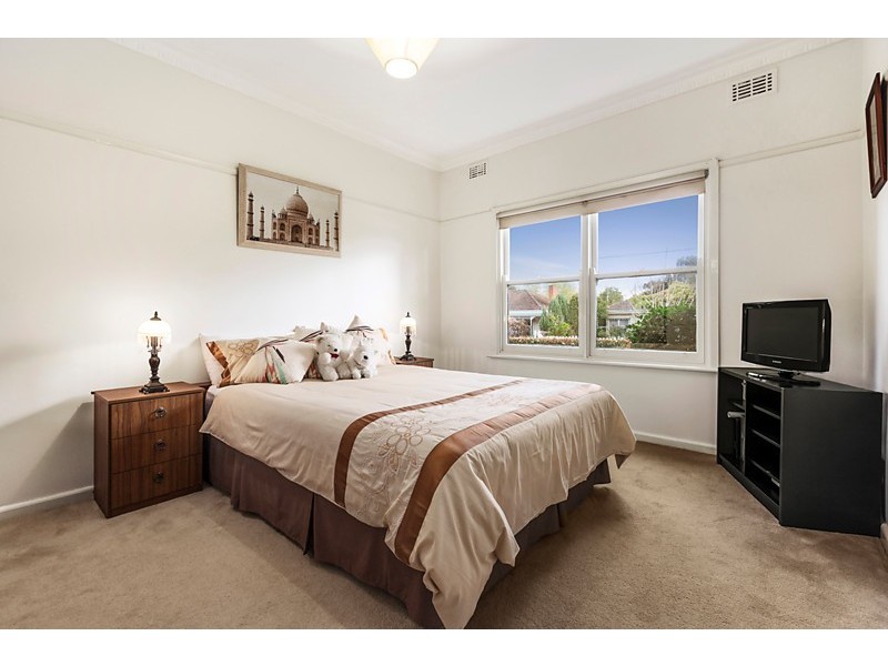 17 Kerr Street, Blackburn VIC 3130