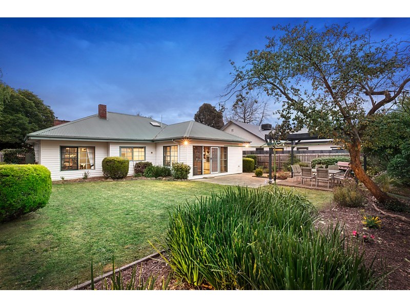 17 Kerr Street, Blackburn VIC 3130