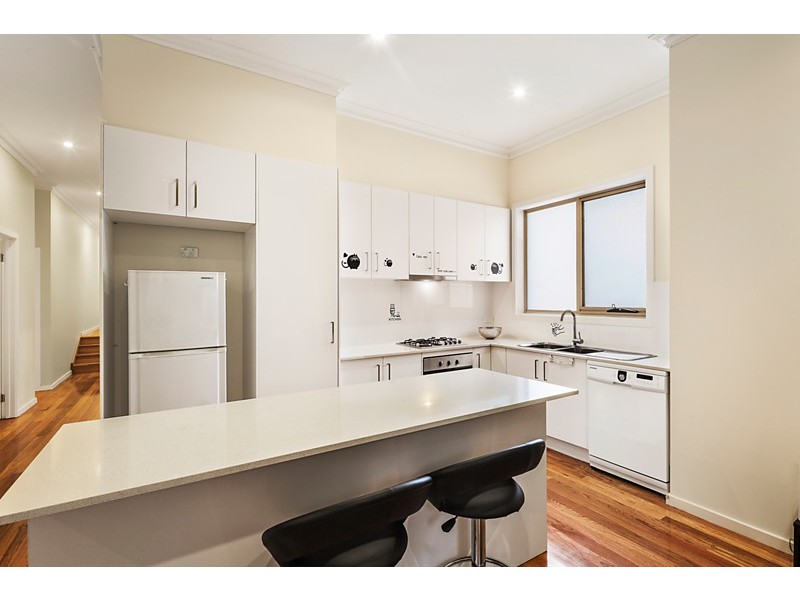 2/5 Thomas Court, Doncaster VIC 3108