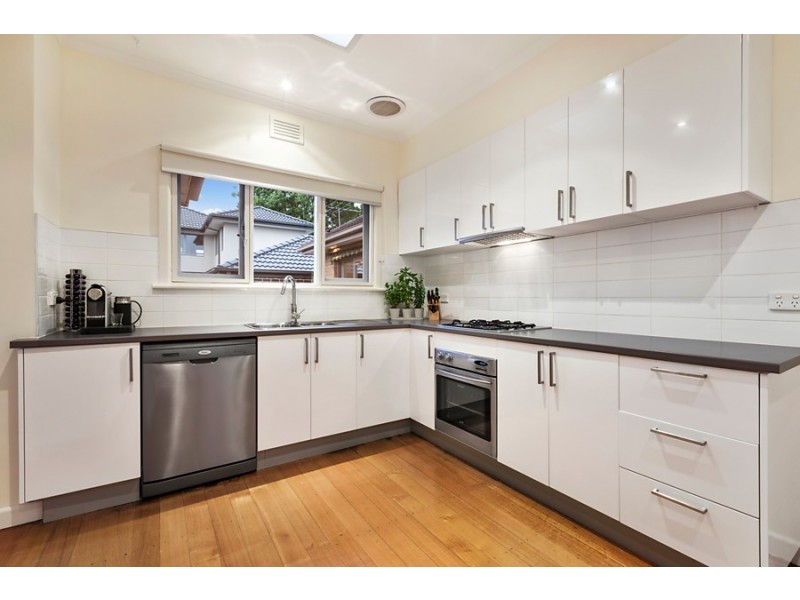 1/3 Vanbrook Street, Forest Hill VIC 3131