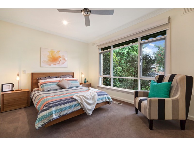 1/3 Vanbrook Street, Forest Hill VIC 3131