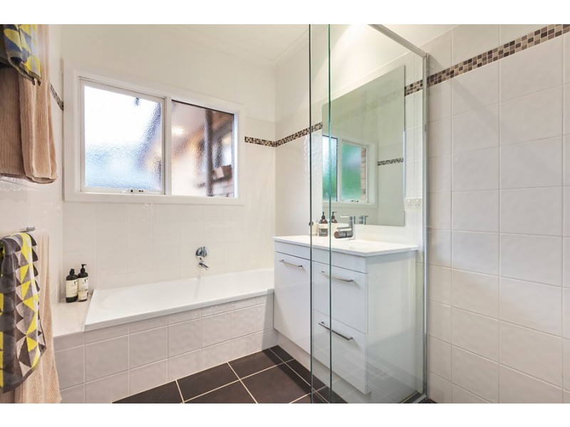 1/3 Vanbrook Street, Forest Hill VIC 3131