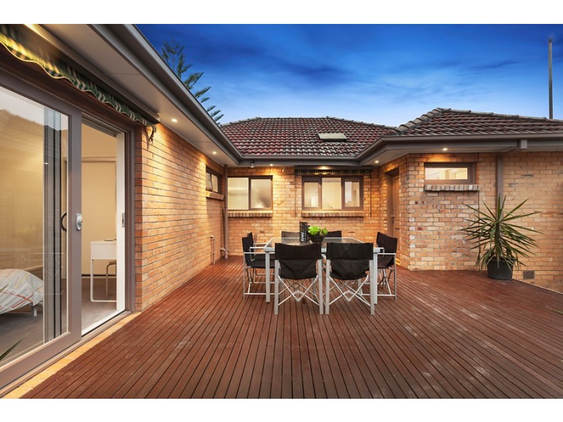 1/3 Vanbrook Street, Forest Hill VIC 3131