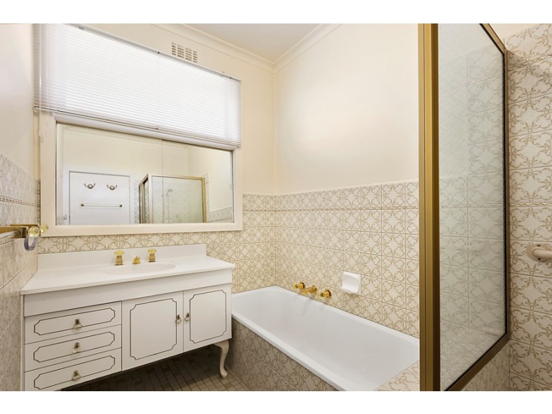 5 Jenner Street, Blackburn South VIC 3130