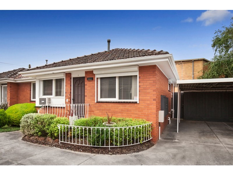 2/180 Surrey Road, Blackburn VIC 3130
