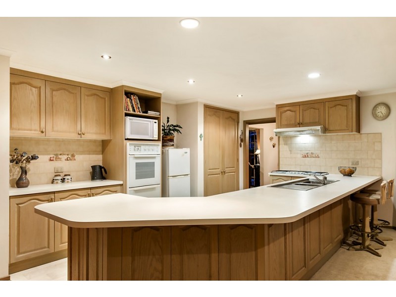 25 Carrington Court, Burwood East VIC 3151