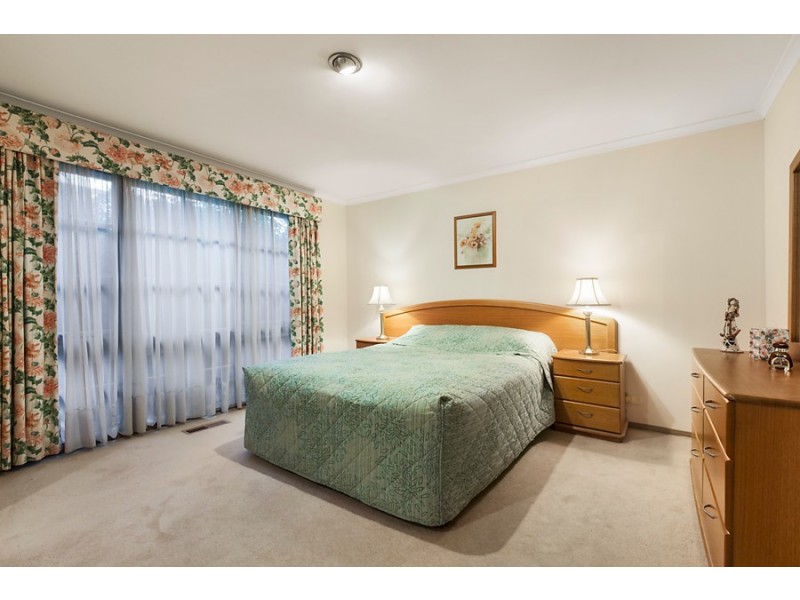 25 Carrington Court, Burwood East VIC 3151