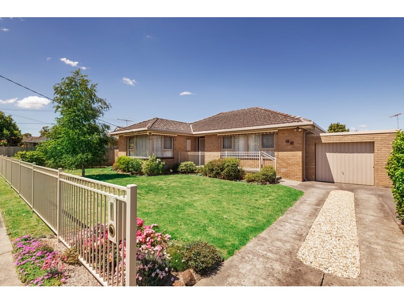 52 Worthing Avenue, Burwood East VIC 3151