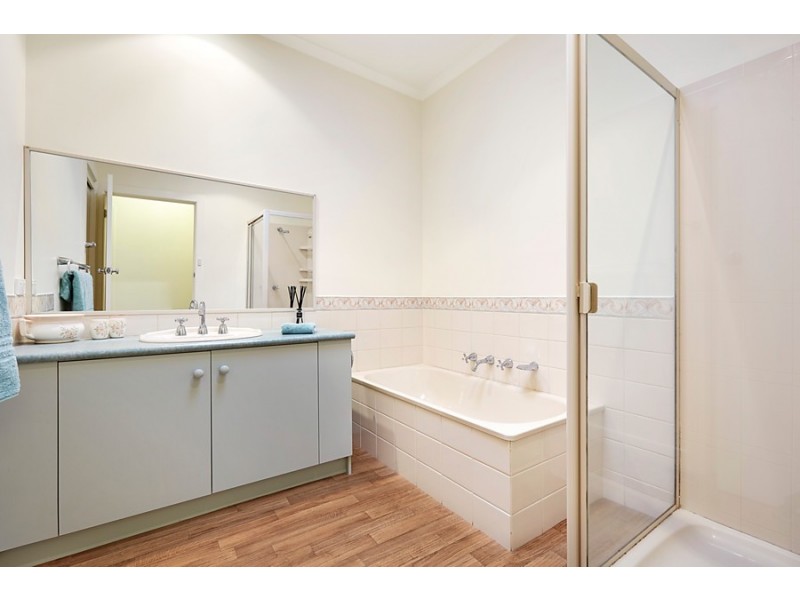 10 Walker Avenue, Mitcham VIC 3132