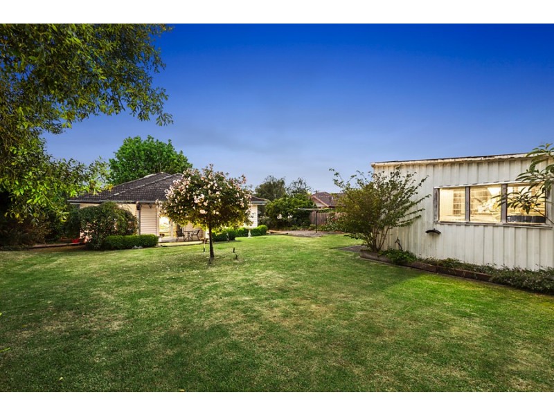 10 Walker Avenue, Mitcham VIC 3132