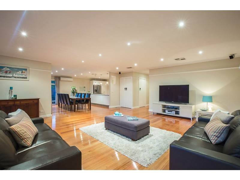 56 Owen Street, Mitcham VIC 3132