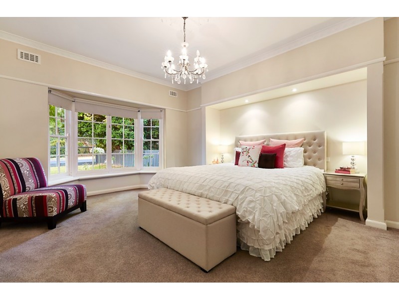 56 Owen Street, Mitcham VIC 3132