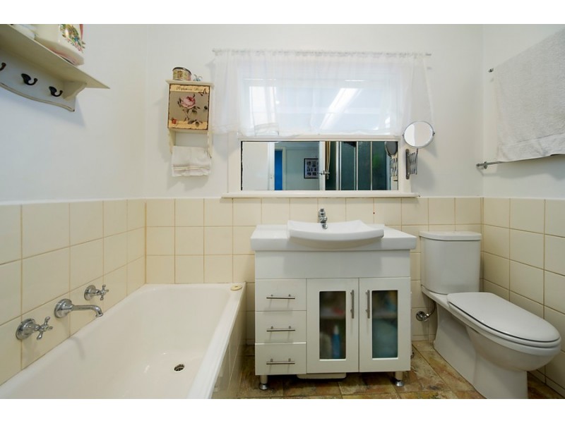 15 Kinkora Road, Blackburn VIC 3130