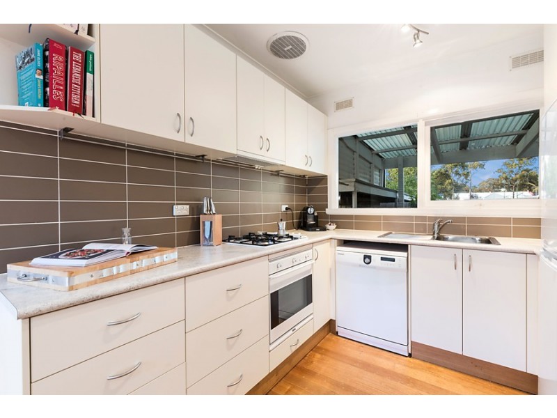 29 Husband Road, Forest Hill VIC 3131