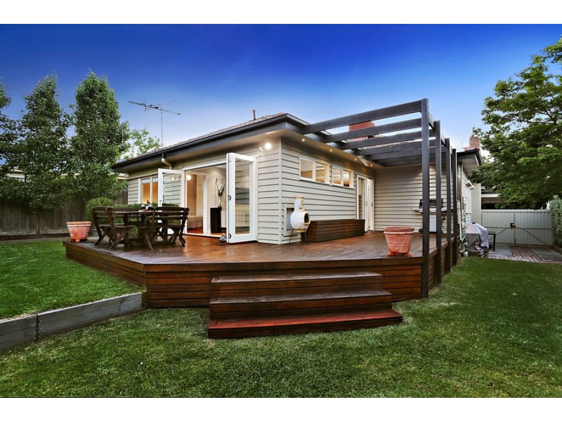 17 Hunter Drive, Blackburn South VIC 3130