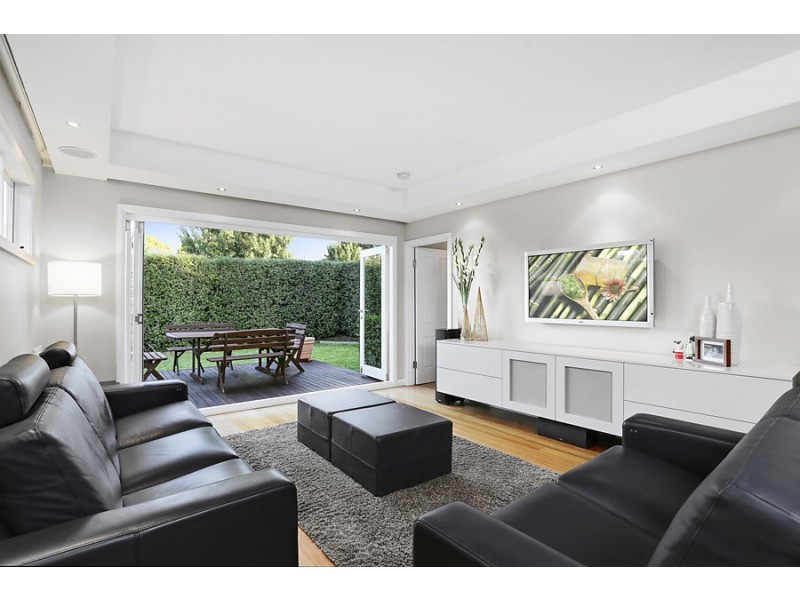 17 Hunter Drive, Blackburn South VIC 3130