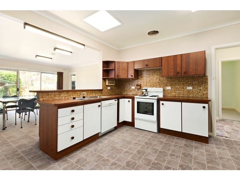 25  Boyle Street, Forest Hill VIC 3131