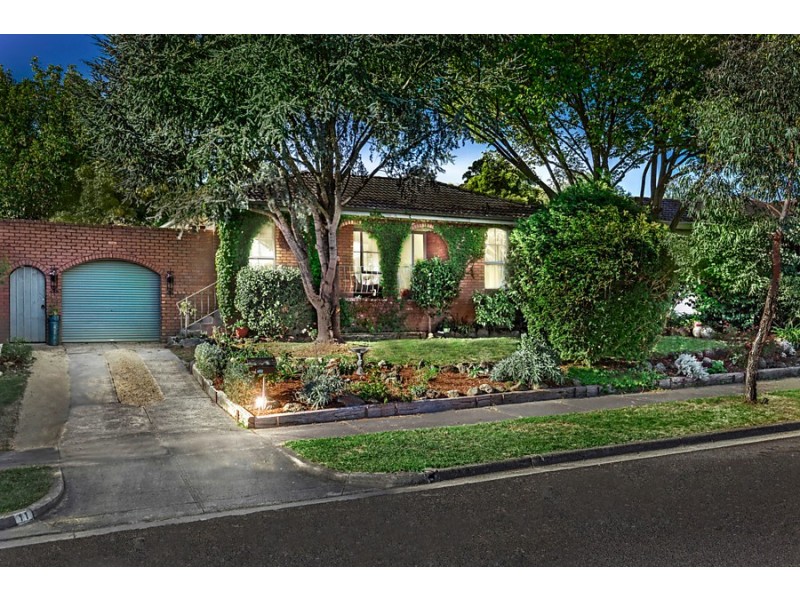 11 Coonawarra Drive, Vermont South VIC 3133