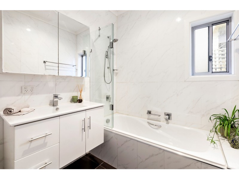 67 Doncaster East Road, Mitcham VIC 3132