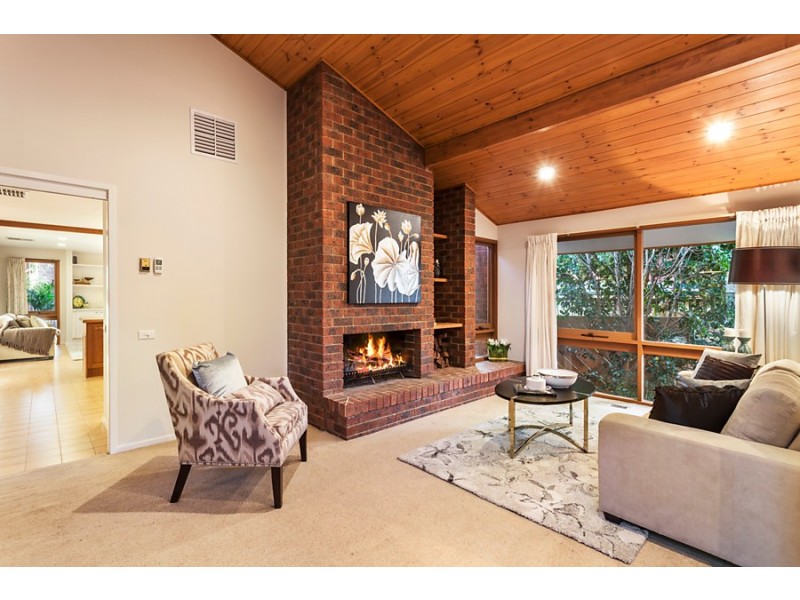 25 Highfield Avenue, Warranwood VIC 3134