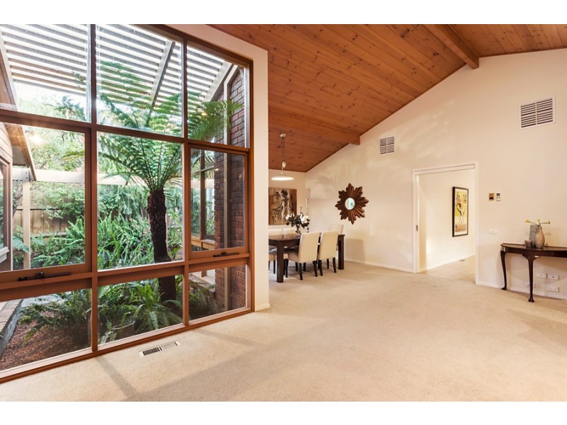 25 Highfield Avenue, Warranwood VIC 3134