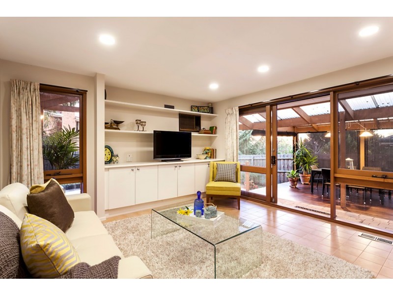 25 Highfield Avenue, Warranwood VIC 3134