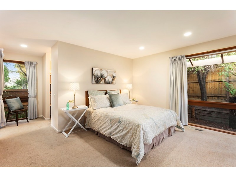 25 Highfield Avenue, Warranwood VIC 3134