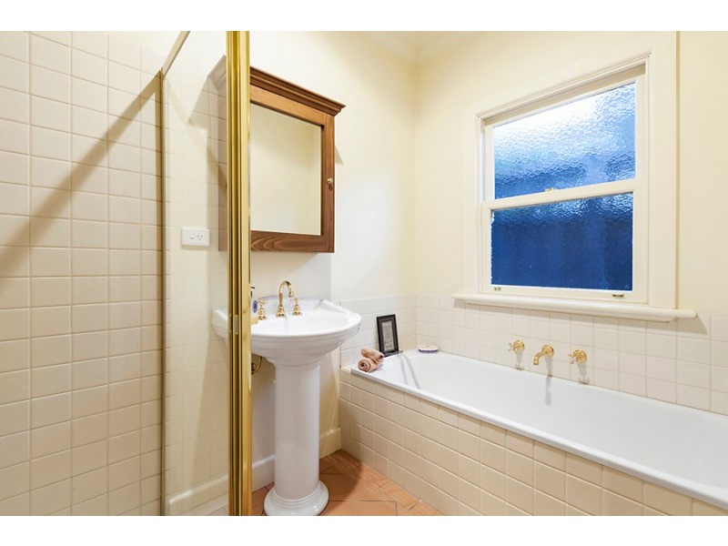 1/38 Gunyah Road, Blackburn North VIC 3130