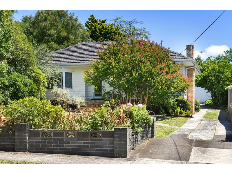 24 Lawrence Street, Blackburn South VIC 3130