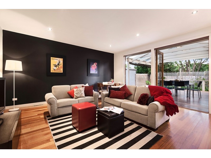 32 Charlton Street, Blackburn North VIC 3130