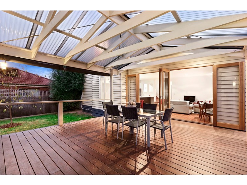 32 Charlton Street, Blackburn North VIC 3130