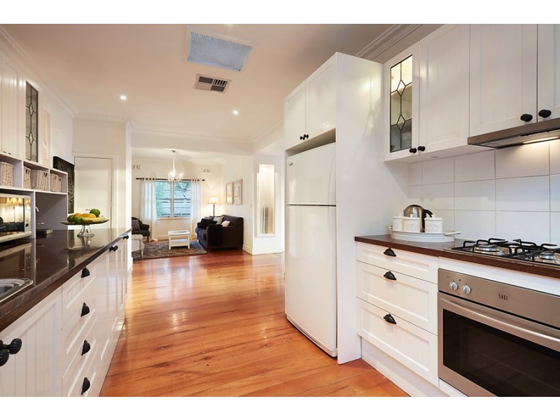 2 Haslemere Road, Mitcham VIC 3132