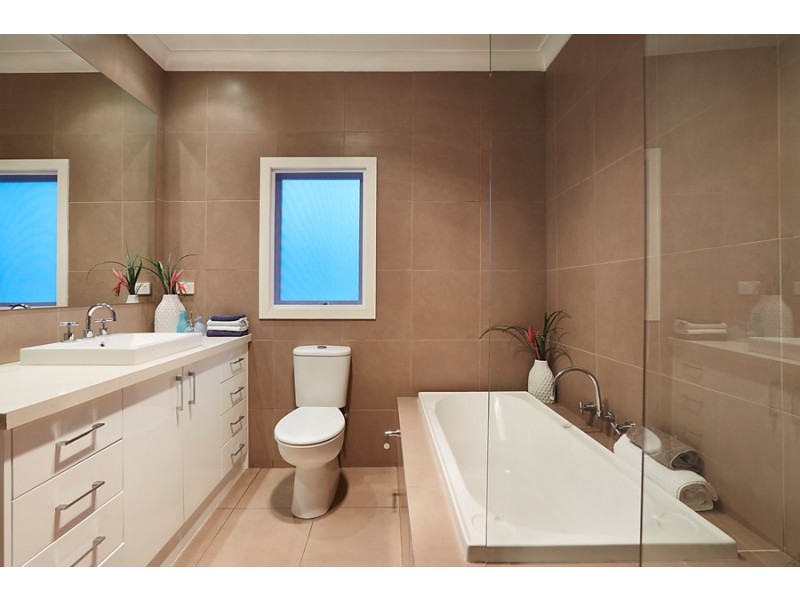2 Haslemere Road, Mitcham VIC 3132