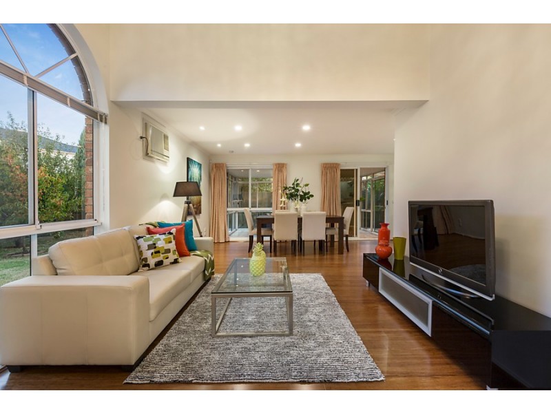 18 Naramah Street, Forest Hill VIC 3131