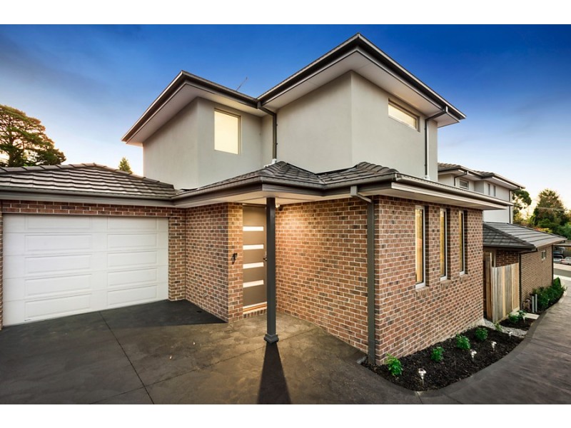 2/10 James Avenue, Mitcham VIC 3132