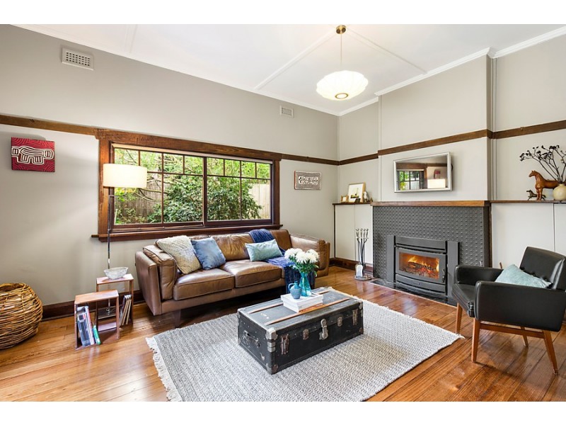 18 Main Street, Blackburn VIC 3130