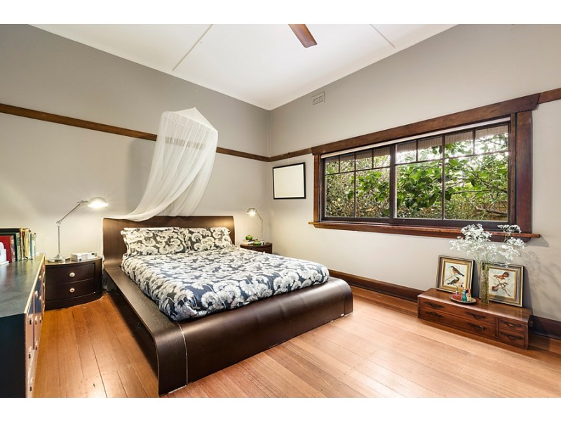 18 Main Street, Blackburn VIC 3130